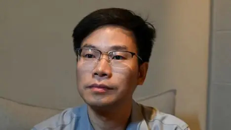 英雄联盟S15全球总决赛赛制变革：双败赛制下的竞技公平性与电子竞技体育精神探讨